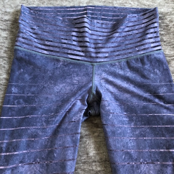 Yoga pants - Picture 2 of 3